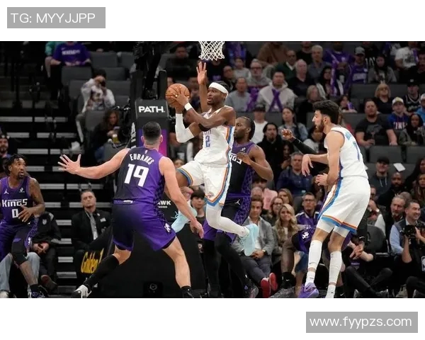 NBA杯战报：哈滕33分生涯新高，雷霆132-101狂胜国王